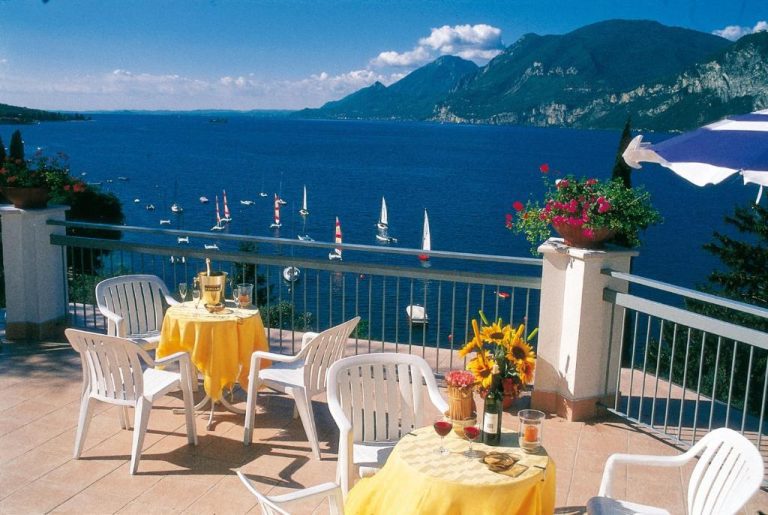 Ville e Resort di Lusso Vicino al Lago di Garda Ville e Resort di Lusso Vicino al Lago di Garda