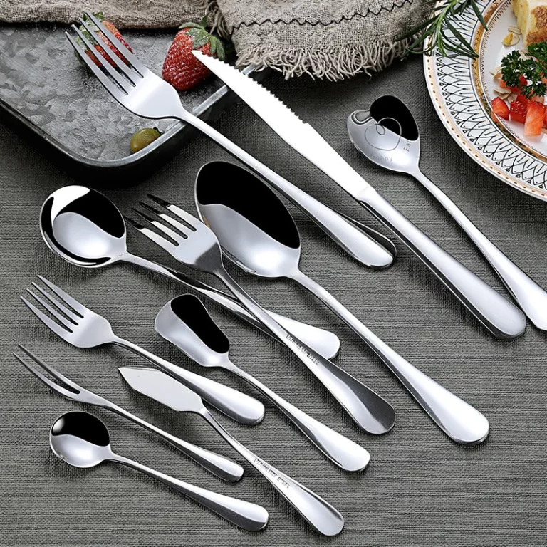 What to Look For in a Set of Silverware What to Look For in a Set of Silverware
